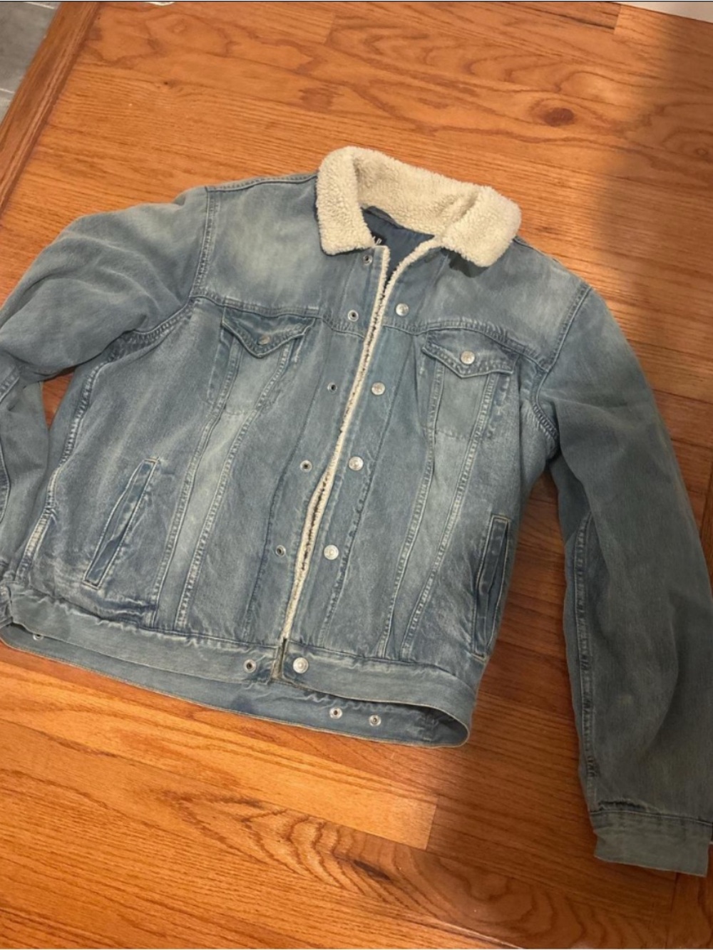 GAP Denim Jacket with Cream Sherpa Lining size L